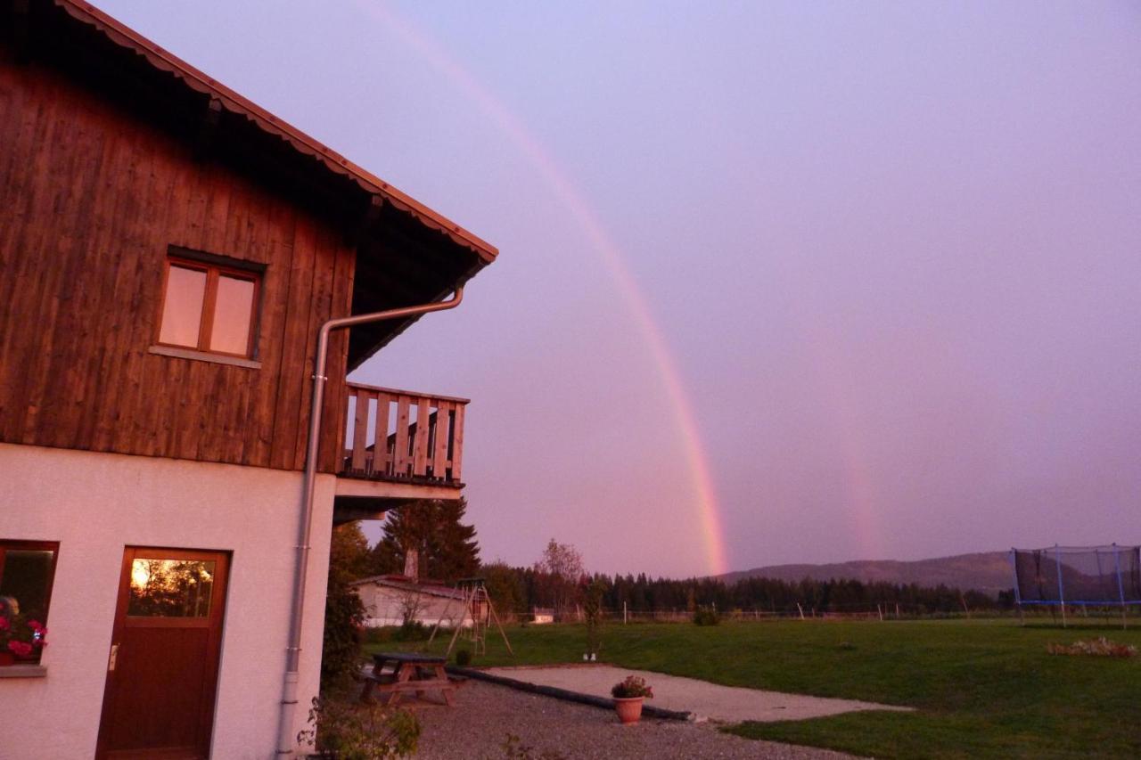 La Grange De Haute-joux Holiday home *